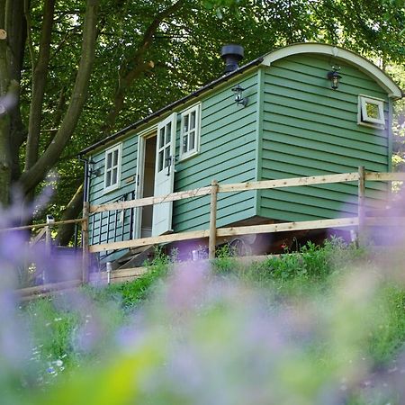 Lavender Retreat With Private Hot Tub Guest House Upper Hulme Bagian luar foto