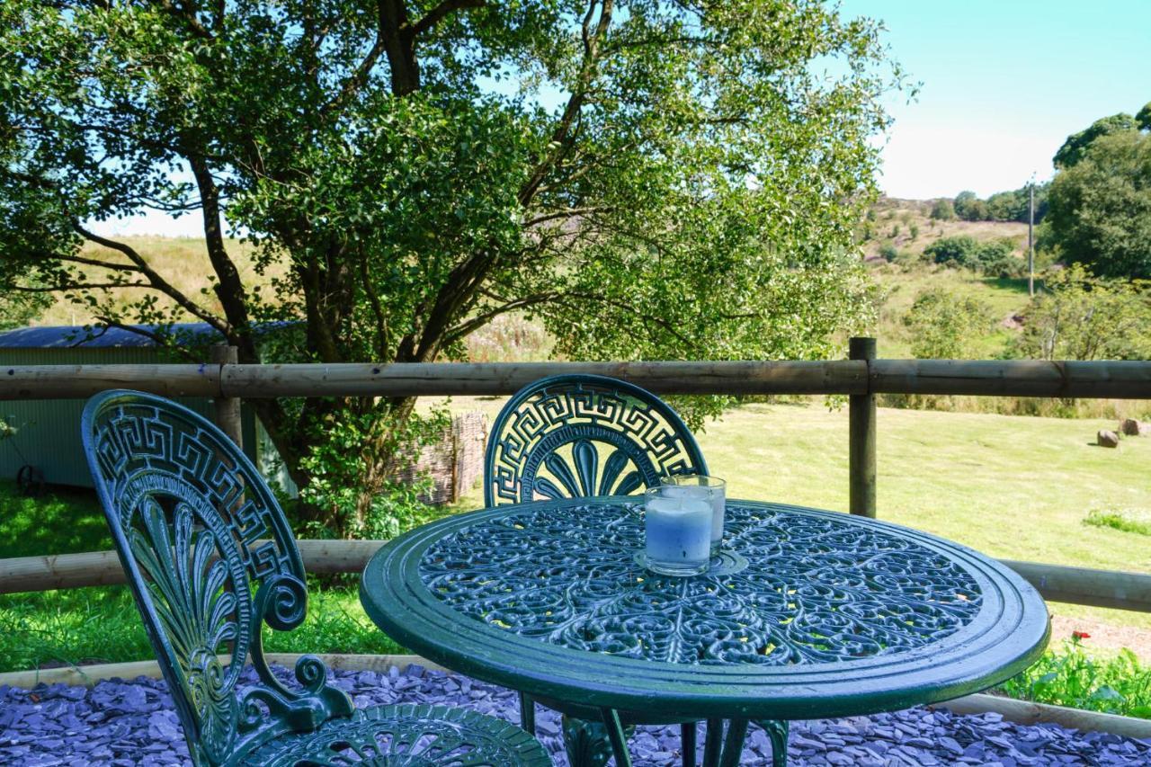 Lavender Retreat With Private Hot Tub Guest House Upper Hulme Bagian luar foto